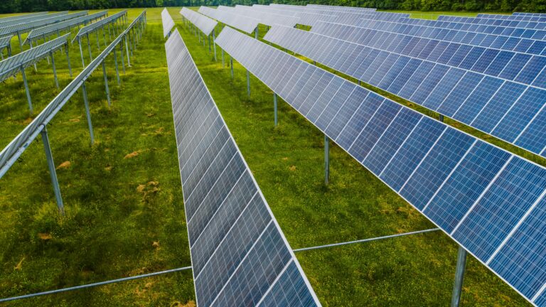 A Step-by-Step Guide to the Solar EPC Process: From Feasibility to Commissioning